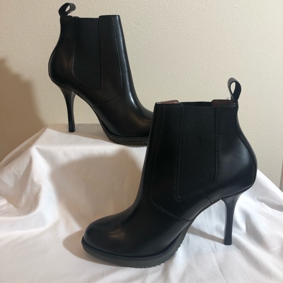 Dr. Martens Shoes - 🛍 NWOB Dr. Martens Bouncing Soles Black Boots 10